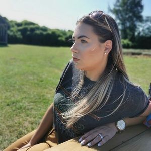Meet your Posher, Alexandra